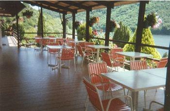 Belle Vue 3* Les Ancizes-Comps